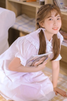 年轻漂亮的女教师3